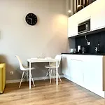 Zarembowicza Apt 37 - Self Check-In 20H - Parking &Lift