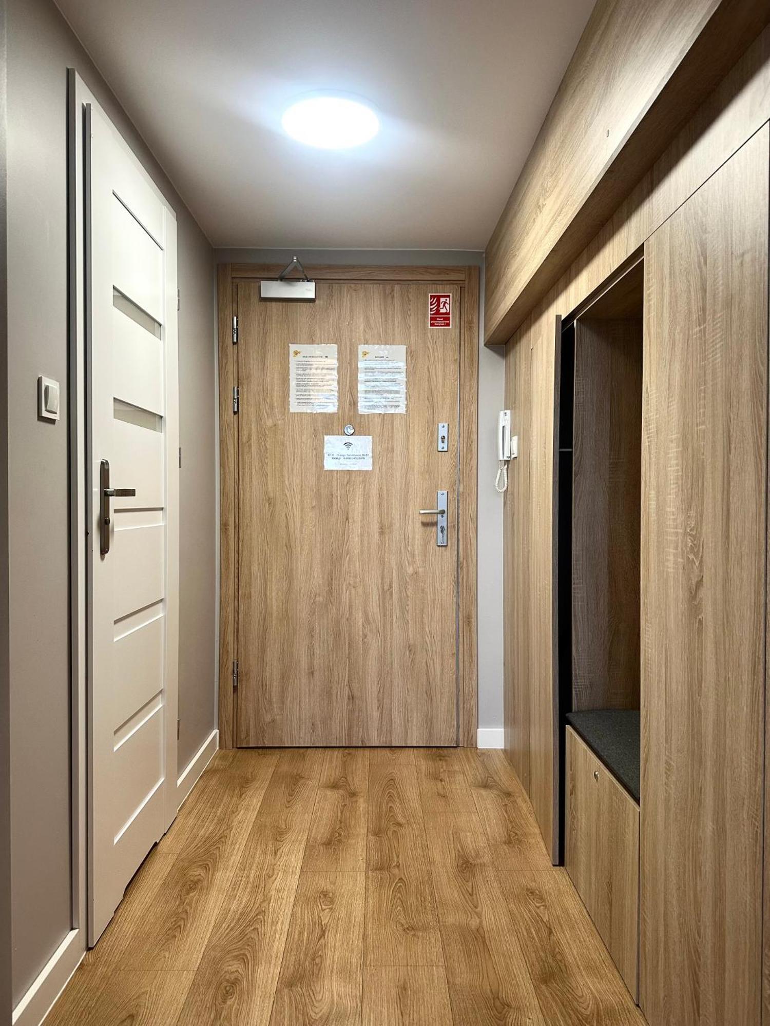 Apartament Zarembowicza 37 - Self Check-in 20h - Parking &lift