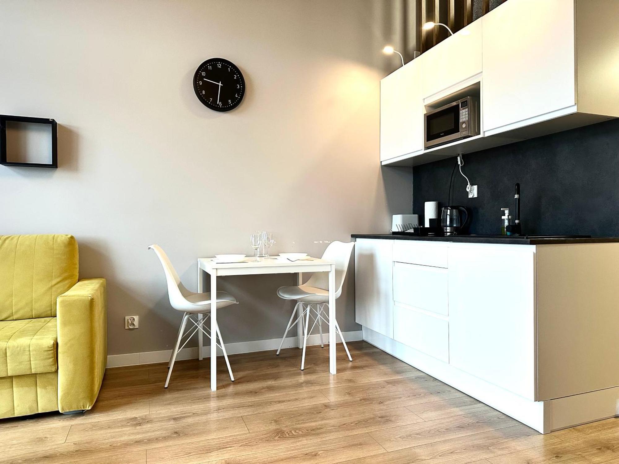 Apartament Zarembowicza 37 - Self Check-in 20h - Parking &lift *